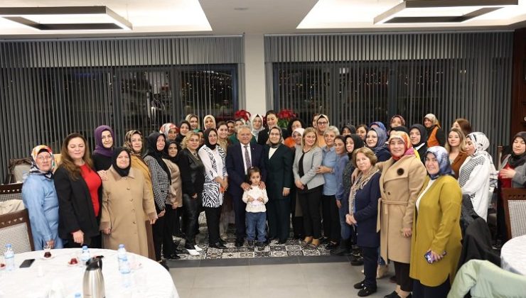 AK Parti Kayseri Kadın Kolları Büyükkılıç’ı ağırladı