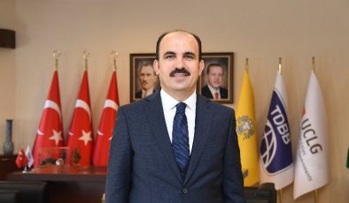 Başkan Altay: “İstiklal Marşı birlik ve beraberliğimizin ifadesi”